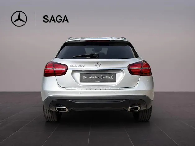 MERCEDES-BENZ GLA 200 Urban