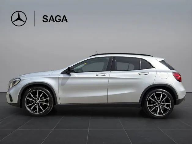MERCEDES-BENZ GLA 200 Urban