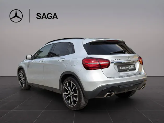 MERCEDES-BENZ GLA 200 Urban