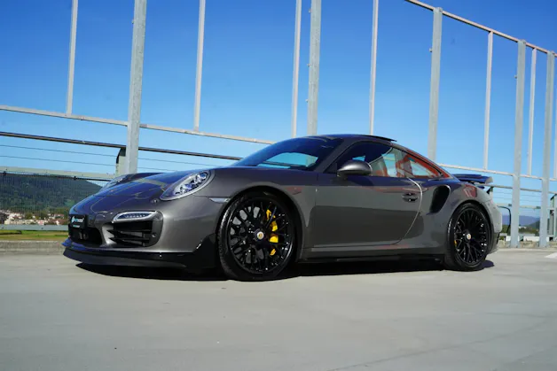 PORSCHE 911 TURBO S PDK BLACK MOSHAMMER l 560 PS