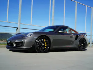 PORSCHE 911 TURBO S PDK BLACK MOSHAMMER l 560 PS