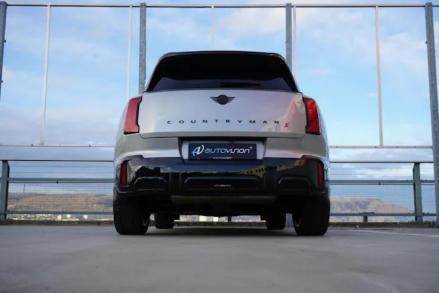 MINI COUNTRYMAN S ALL4 STEPTRONIC JCW BLACK l 217 PS