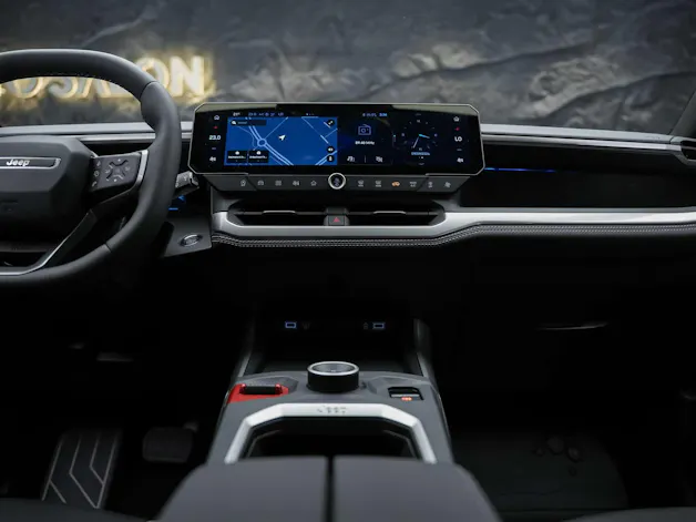 JEEP Compass 1.2 T e-Hybrid First Edition *SOFORT Verfügbar*Werksgarantie*Matrix-LED*Lenkradheizung*