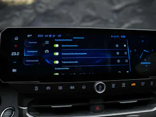 JEEP Compass 1.2 T e-Hybrid First Edition *SOFORT Verfügbar*Werksgarantie*Matrix-LED*Lenkradheizung*