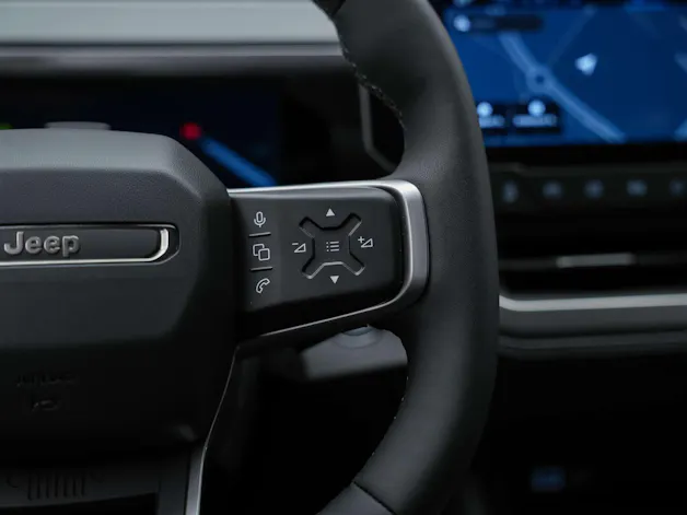 JEEP Compass 1.2 T e-Hybrid First Edition *SOFORT Verfügbar*Werksgarantie*Matrix-LED*Lenkradheizung*
