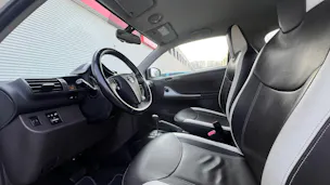 Toyota iQ3 1.33 DUAL VVT-i MULTIDRIVE l 98 PS