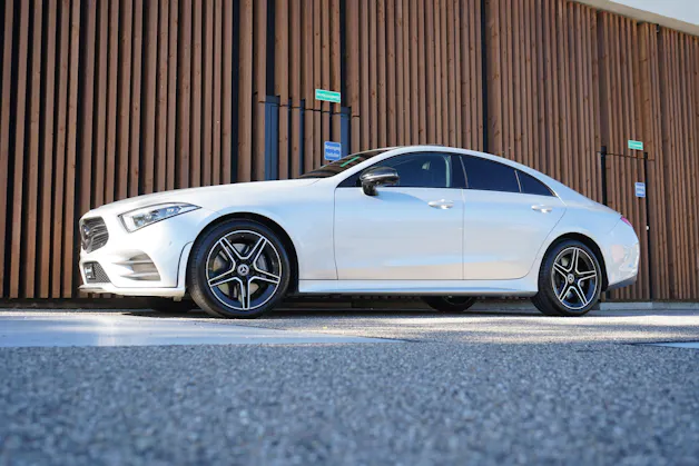 MERCEDES-BENZ CLS 450 4MATIC AMG LINE NIGHT PLUS 9G-TRONIC l