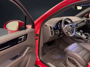 PORSCHE Cayenne E-Hybrid