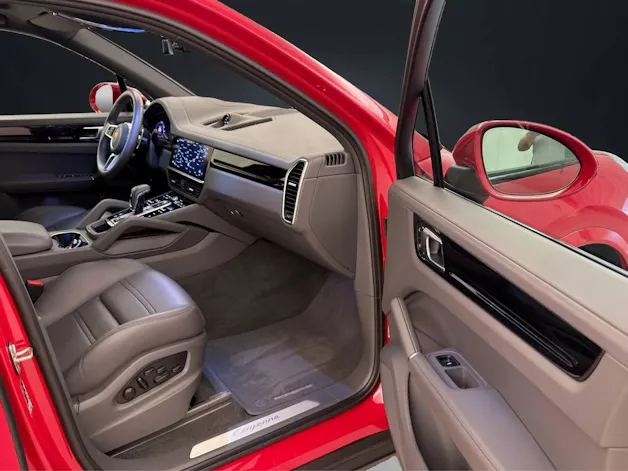 PORSCHE Cayenne E-Hybrid
