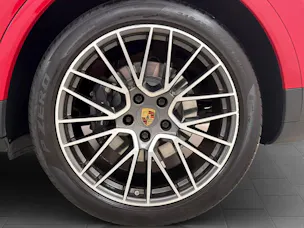 PORSCHE Cayenne E-Hybrid