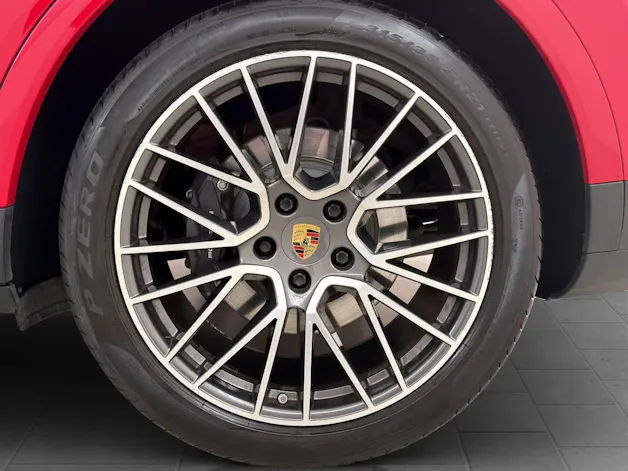 PORSCHE Cayenne E-Hybrid