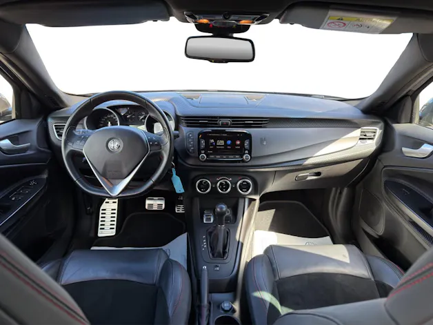 ALFA ROMEO Giulietta 1750 TBi Veloce TCT