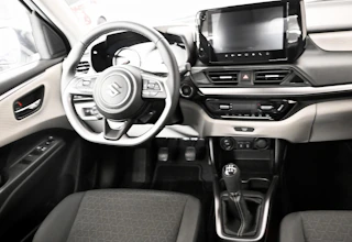 https://vehicle.imgix.net/4469242/9189e031-3fd0-452e-9c31-de7b2dfc2a5a.jpg
