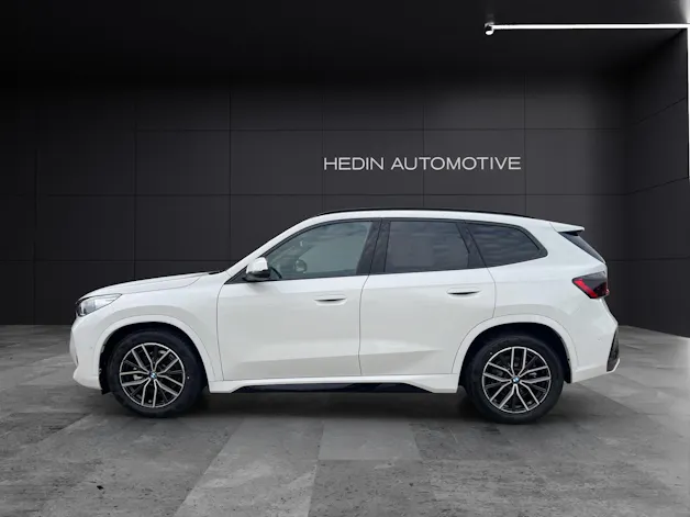 BMW X1 20d xDrive paddles