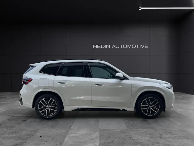BMW X1 20d xDrive paddles