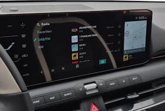 https://vehicle.imgix.net/4469350/4e972d21-0e6e-4e78-9bfa-e003d25650c6.jpg