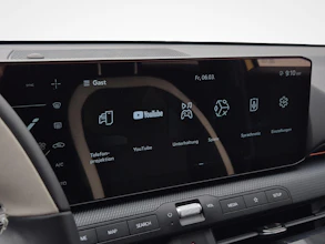 https://vehicle.imgix.net/4469350/c0d264bb-59ca-4adb-8c16-ecf7adc411d5.jpg
