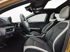 https://vehicle.imgix.net/4469350/dd08a0bd-1aaa-42ab-bd96-16a6bc752111.jpg