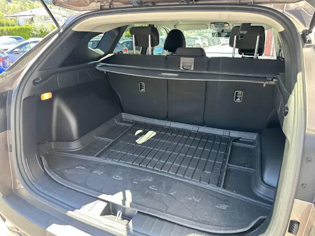 HYUNDAI Tucson 1.6 T-GDi Amplia 4WD (CH)