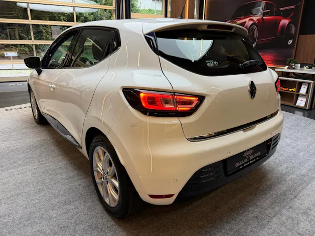 RENAULT Clio 1.2 TCe 120 Swiss Edition S/S