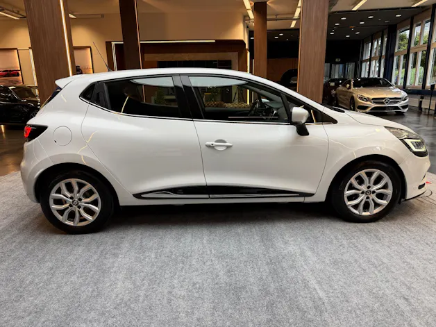 RENAULT Clio 1.2 TCe 120 Swiss Edition S/S