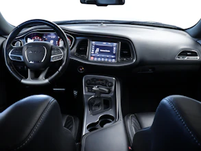 https://vehicle.imgix.net/4469403/0dde3b28-10f5-45a2-a4cb-fa12641df6fc.JPG