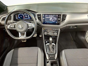 https://vehicle.imgix.net/4469444/48d08d74-1ae1-4d27-8183-049bf95fb121.jpg
