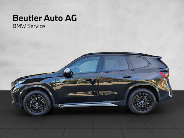 BMW X1 U11 23i xDrive paddles