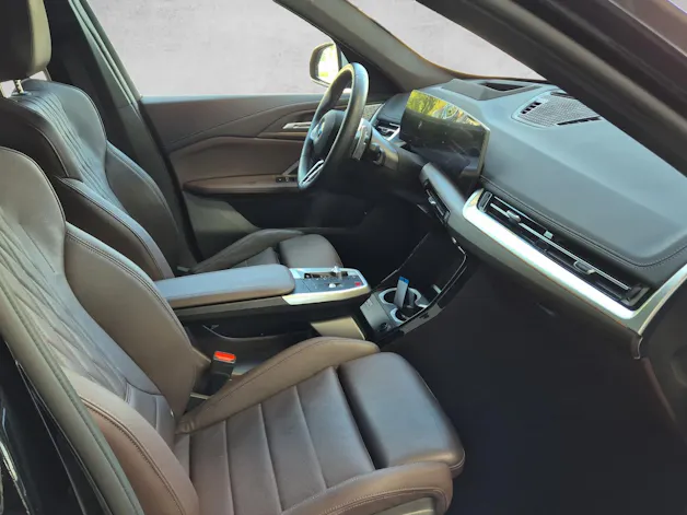 BMW X1 U11 23i xDrive paddles