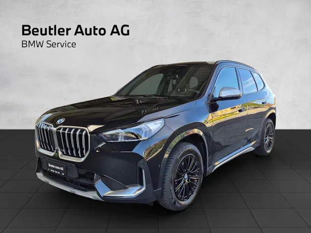BMW X1 U11 23i xDrive paddles