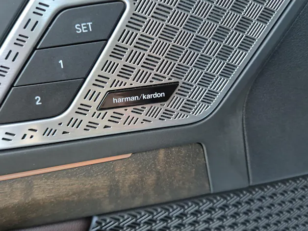 BMW X1 U11 23i xDrive paddles