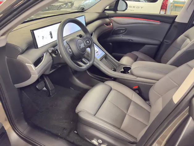 MG IM6 100 kWh Performance 21 4WD