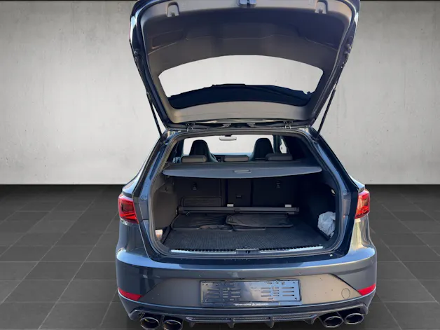 SEAT Leon ST 2.0 TSI 300 Cupra R 4Drive DSG