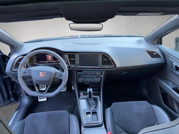SEAT Leon ST 2.0 TSI 300 Cupra R 4Drive DSG
