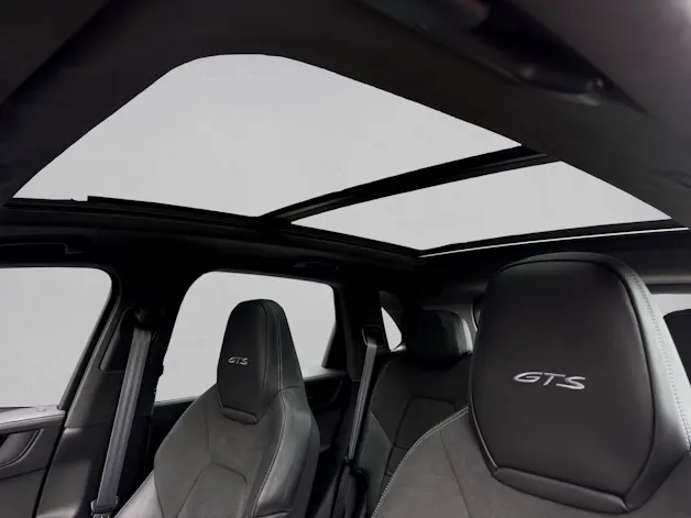 PORSCHE Cayenne GTS