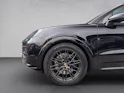 PORSCHE Cayenne GTS