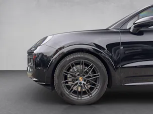 PORSCHE Cayenne GTS