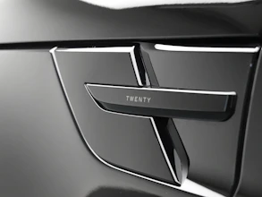 https://vehicle.imgix.net/4469551/09776f50-e4b6-4891-b146-50fe626c7926.JPG