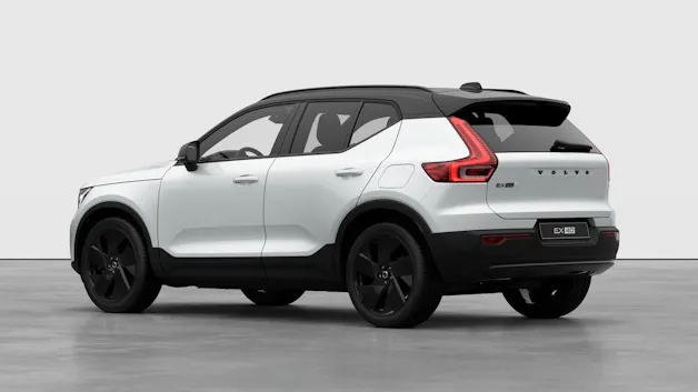 VOLVO EX40 Twin Black Edition AWD