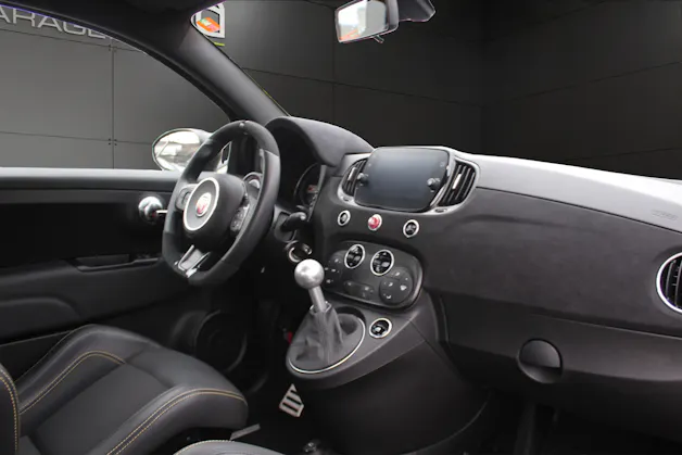 FIAT 695 Abarth 1.4 T-Jet 180 75 Anniversario