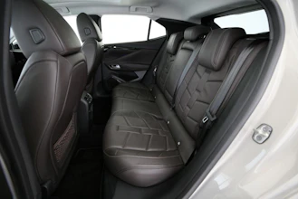 https://vehicle.imgix.net/4469636/a361e1a6-f85d-4be8-bd79-37ef37ce11e2.jpg
