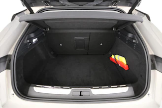 https://vehicle.imgix.net/4469636/c44053db-3040-4277-a9d2-13b671cf2ccb.jpg