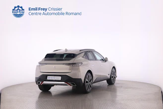 https://vehicle.imgix.net/4469636/e0115b4b-d270-44f3-9c94-35a2874b0b45.jpg