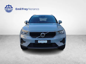 Fahrzeugbild VOLVO XC40 2.0 B3 MH Core - Pneumatici invernali inclusi