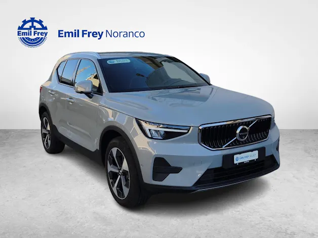 VOLVO XC40 2.0 B3 MH Core - Pneumatici invernali inclusi