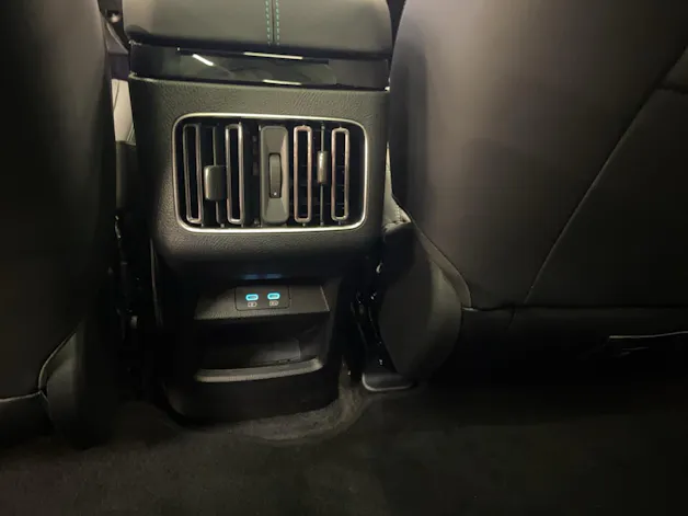 BYD Seal U DM-i Design AWD