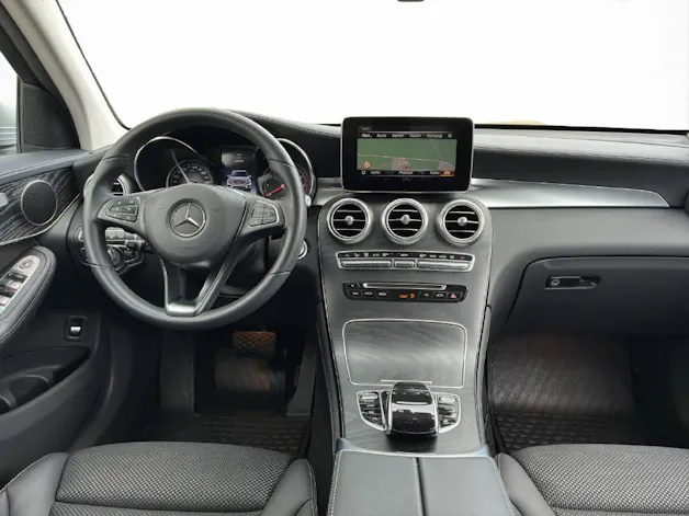 MERCEDES-BENZ GLC 300 Exclusive 4Matic