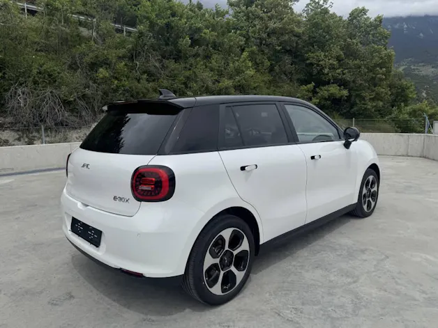 JAC E30X Electric
