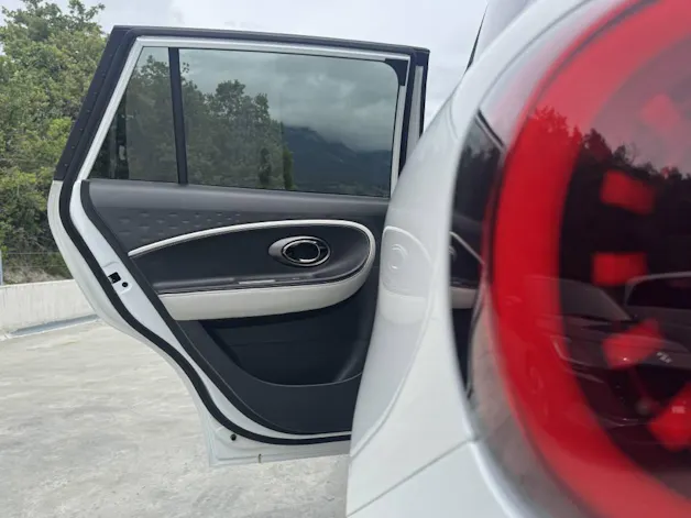 JAC E30X Electric