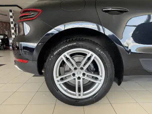 PORSCHE Macan 2.0